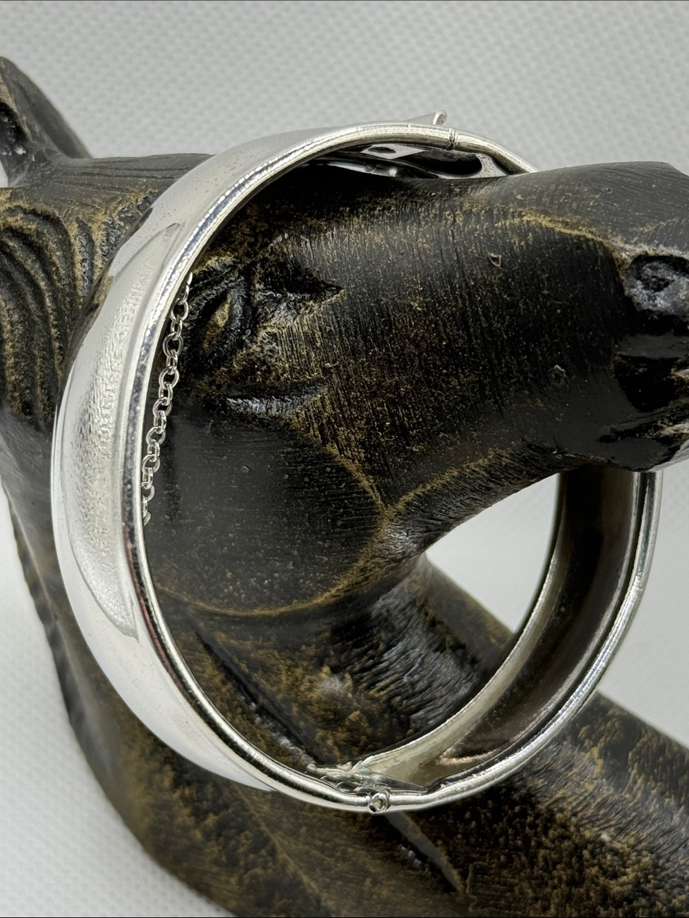Coro Pegasus mirror finish bangle bracelet 40’s 50’s glam piece sz 6.75 max